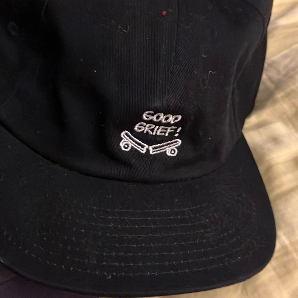 Caps - Picture 4 of 6